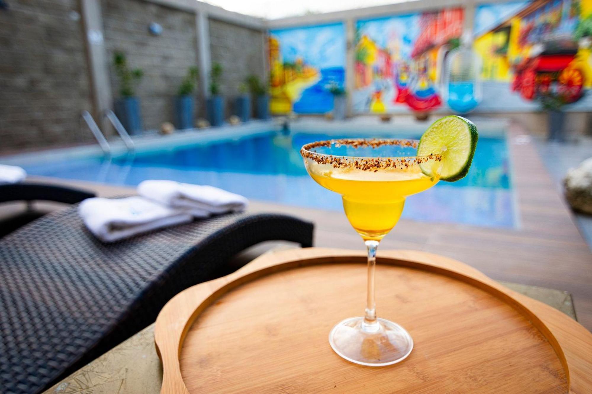 Amazing Beach House 13Br W/Pool & Staff Cartagena Luaran gambar
